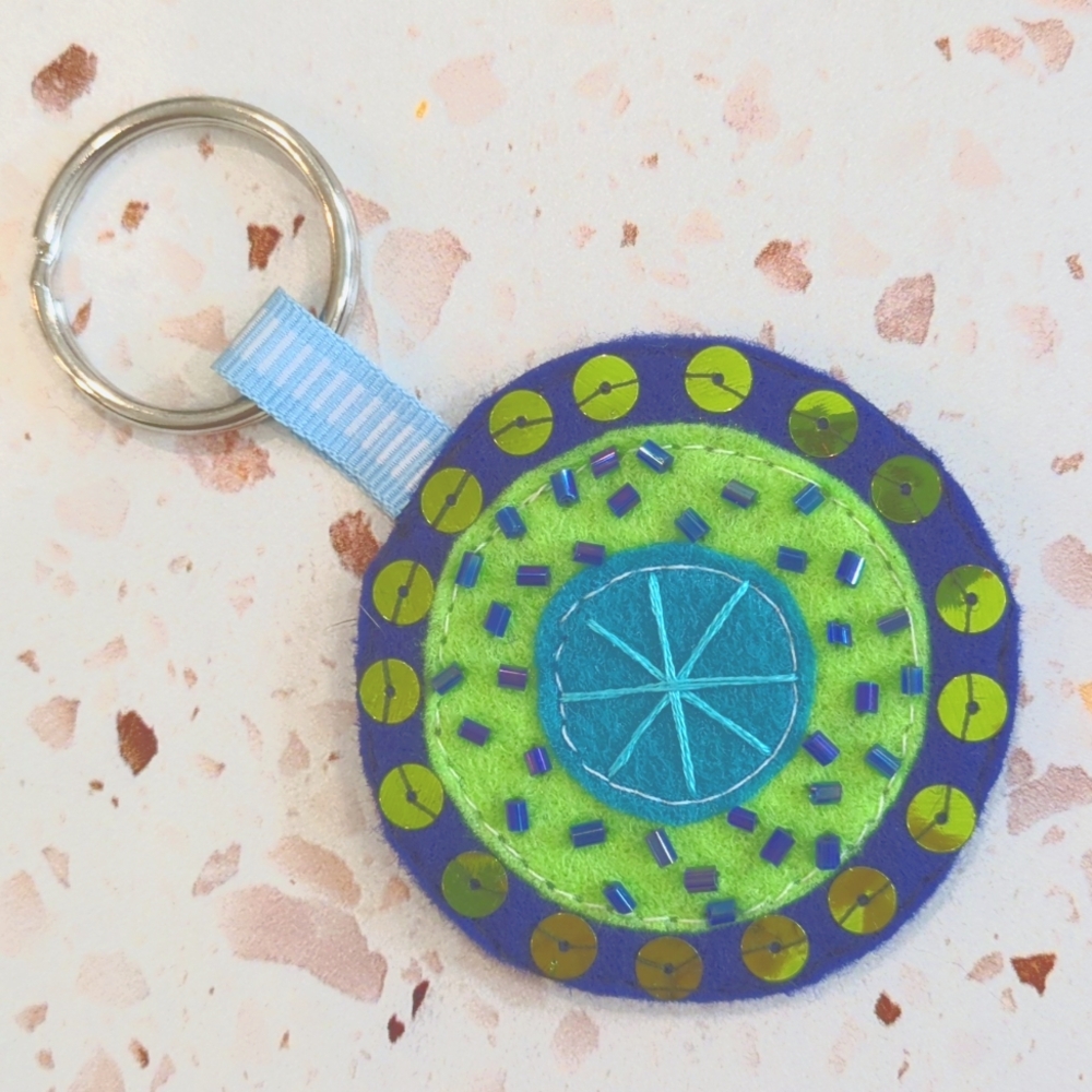 Kindness Matters Medallion Handcrafted Key Ring Felt Embroidery Sequins | New #1